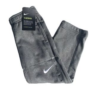 Nike dri-fit sweatpants boys size 4/XS Gray